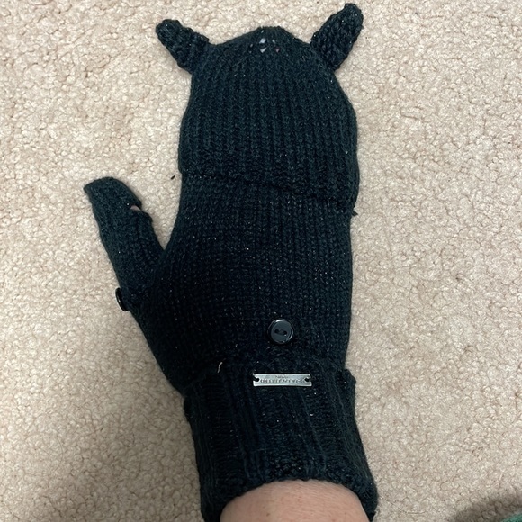 Karl Lagerfeld Choupette Pop-Top Black Mittens - Picture 6 of 6